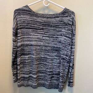 Old Navy Maternity women’s sweater size small